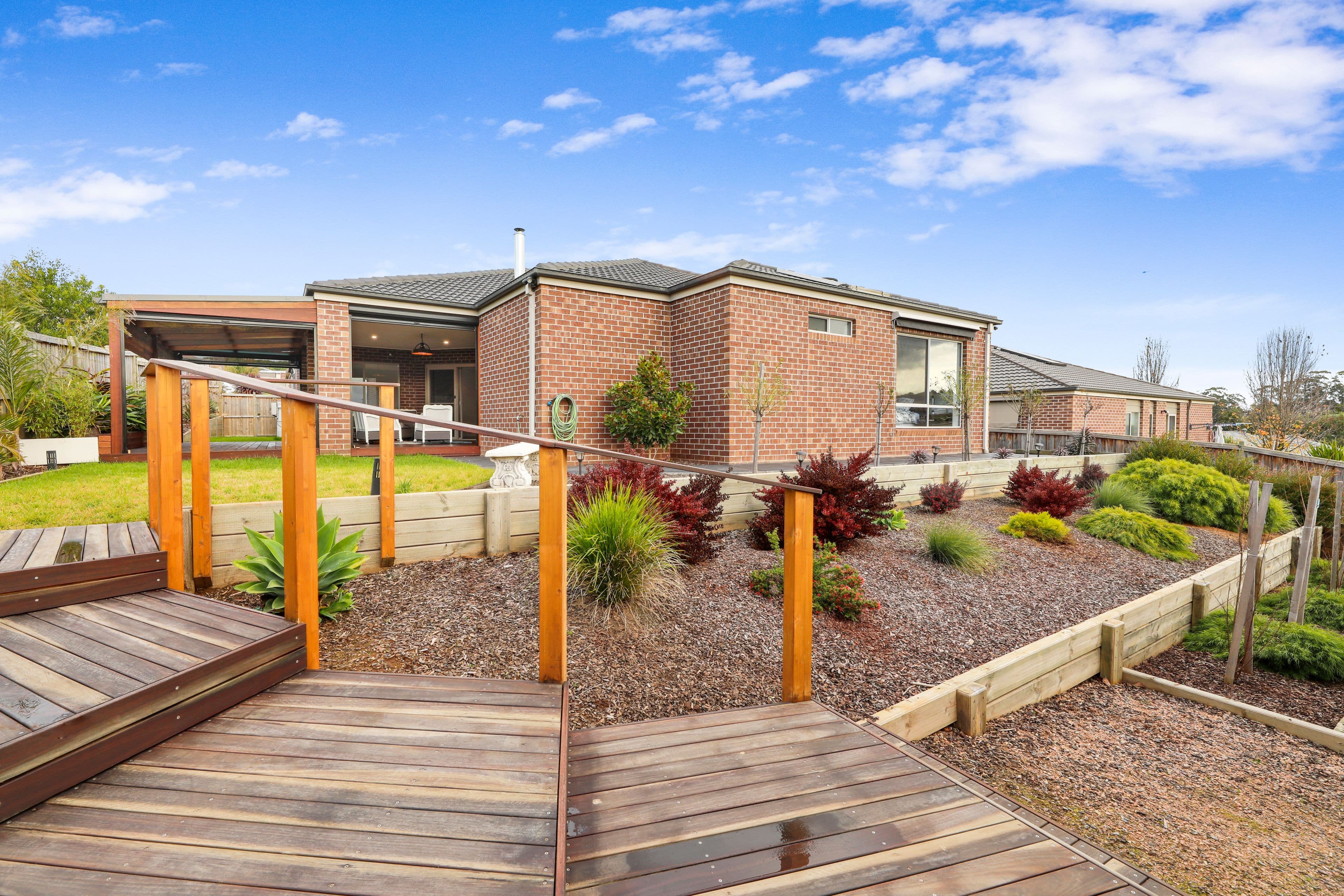 71 Empire Avenue, Drouin VIC 3818, Drouin - Image 1
