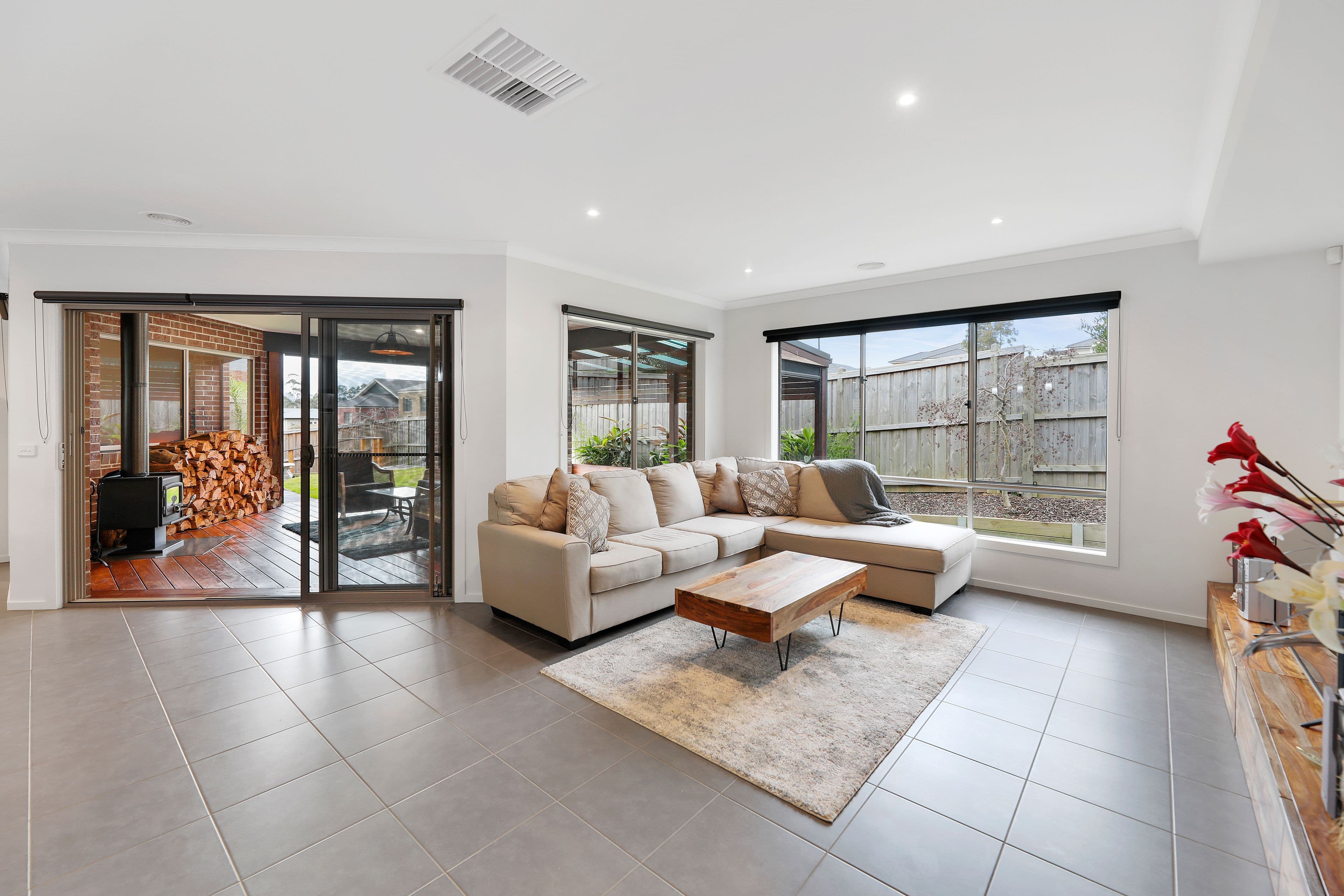 71 Empire Avenue, Drouin VIC 3818, Drouin - Thumbnail 5