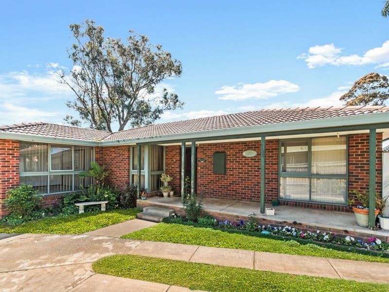 14 Hornbuckle Crescent, Melton VIC 3337, Melton - Image 1
