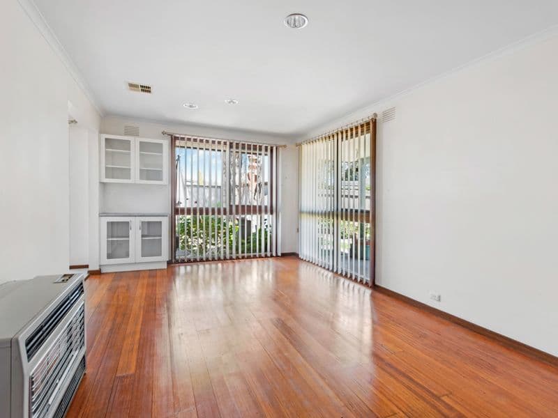 14 Hornbuckle Crescent, Melton VIC 3337, Melton - Thumbnail 5