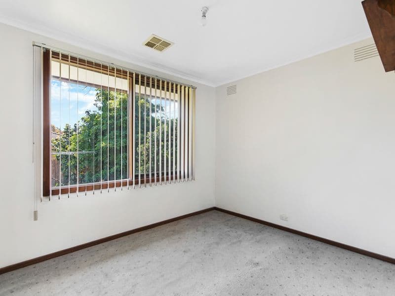14 Hornbuckle Crescent, Melton VIC 3337, Melton - Thumbnail 8