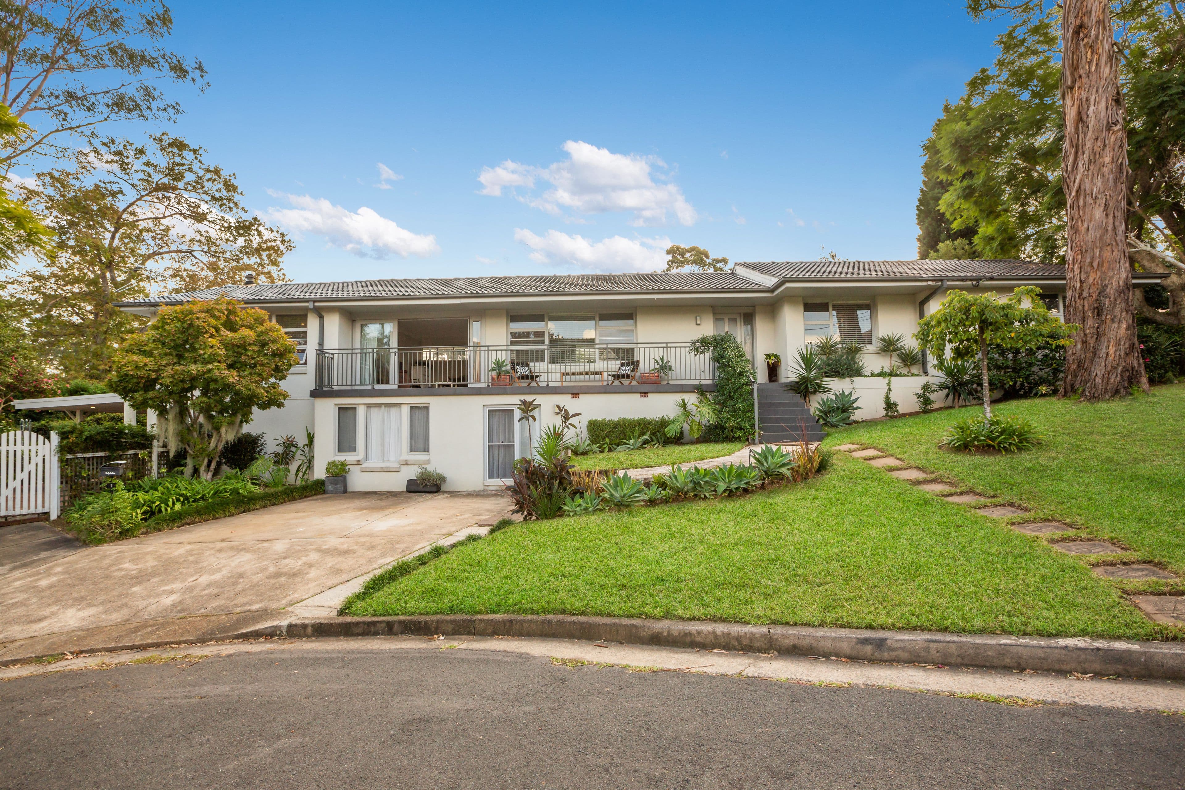 1 Lutana Place, Baulkham Hills - Image 1