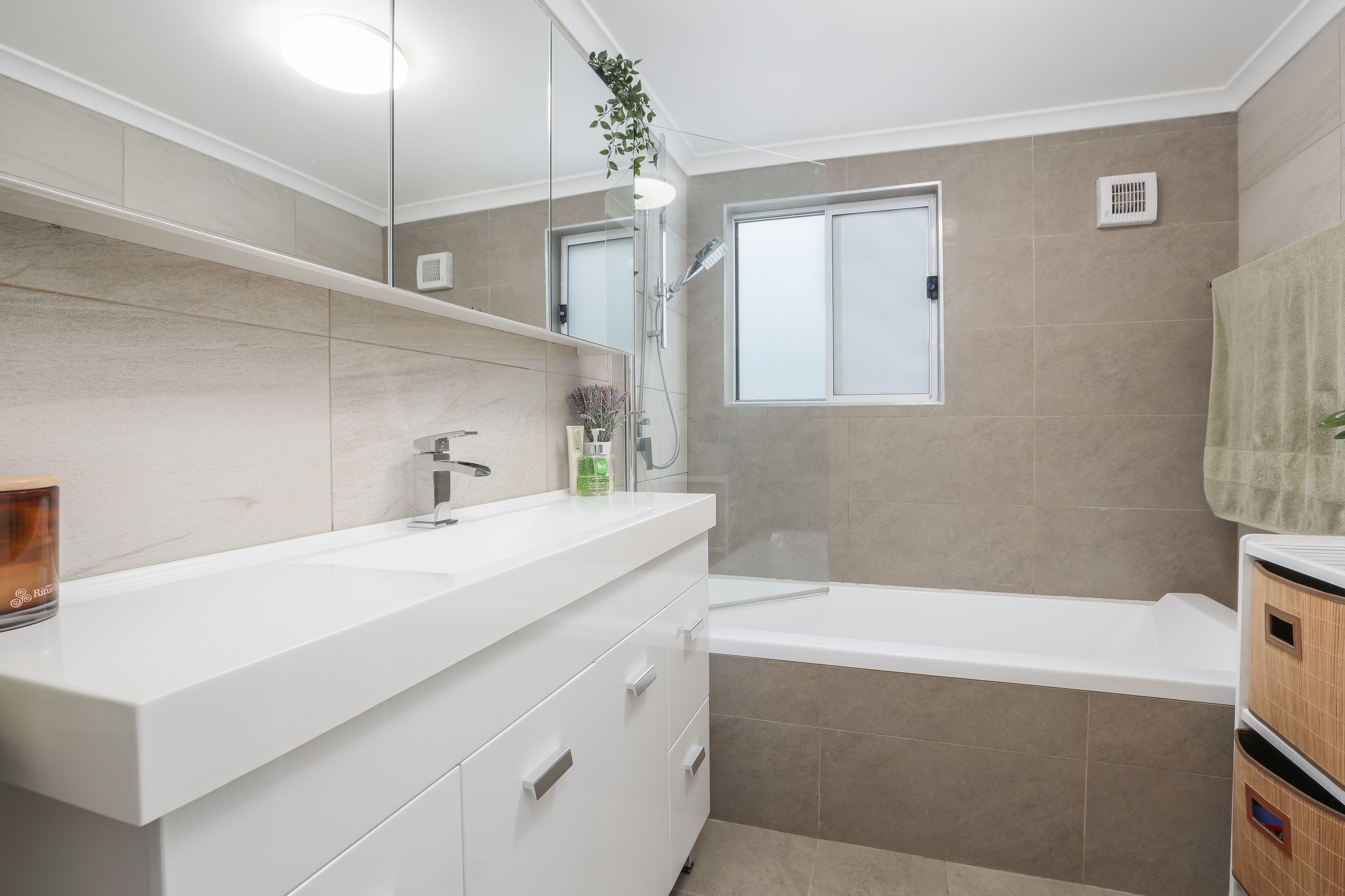 1 Lutana Place, Baulkham Hills - Thumbnail 8