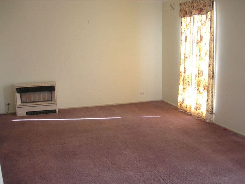 17 Lang Road, MELTON VIC 3337, Melton - Thumbnail 3