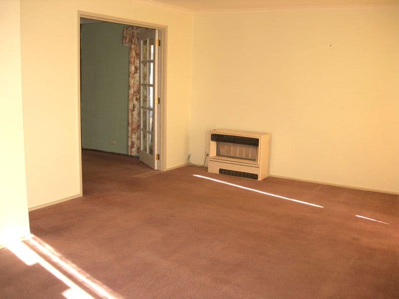 17 Lang Road, MELTON VIC 3337, Melton - Thumbnail 4
