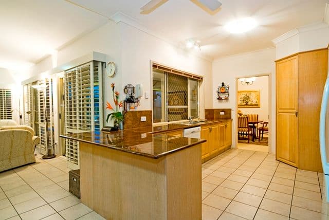 49 Pebble Beach Drive, RUNAWAY BAY QLD 4216, Runaway Bay - Thumbnail 4