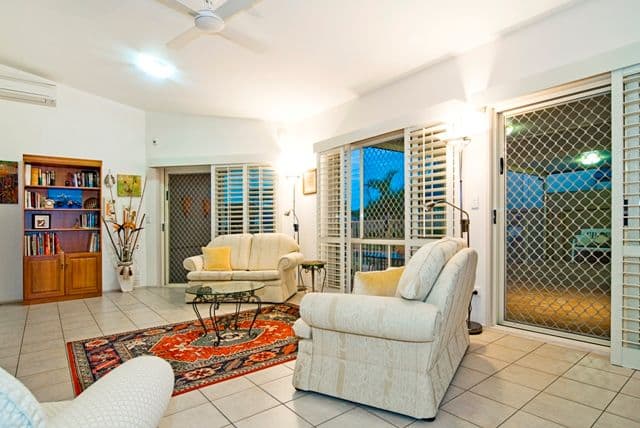 49 Pebble Beach Drive, RUNAWAY BAY QLD 4216, Runaway Bay - Thumbnail 5