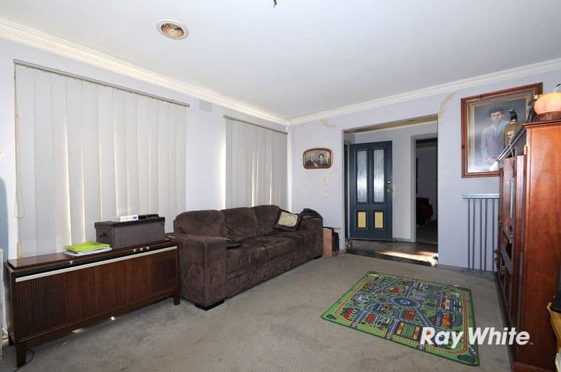 14 Hunter Court, CRANBOURNE NORTH VIC 3977, Cranbourne North - Thumbnail 4