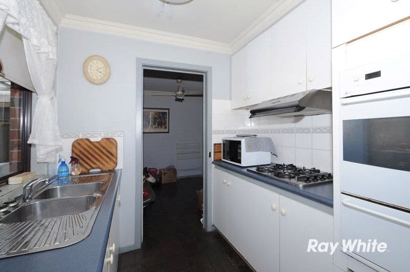 14 Hunter Court, CRANBOURNE NORTH VIC 3977, Cranbourne North - Thumbnail 6