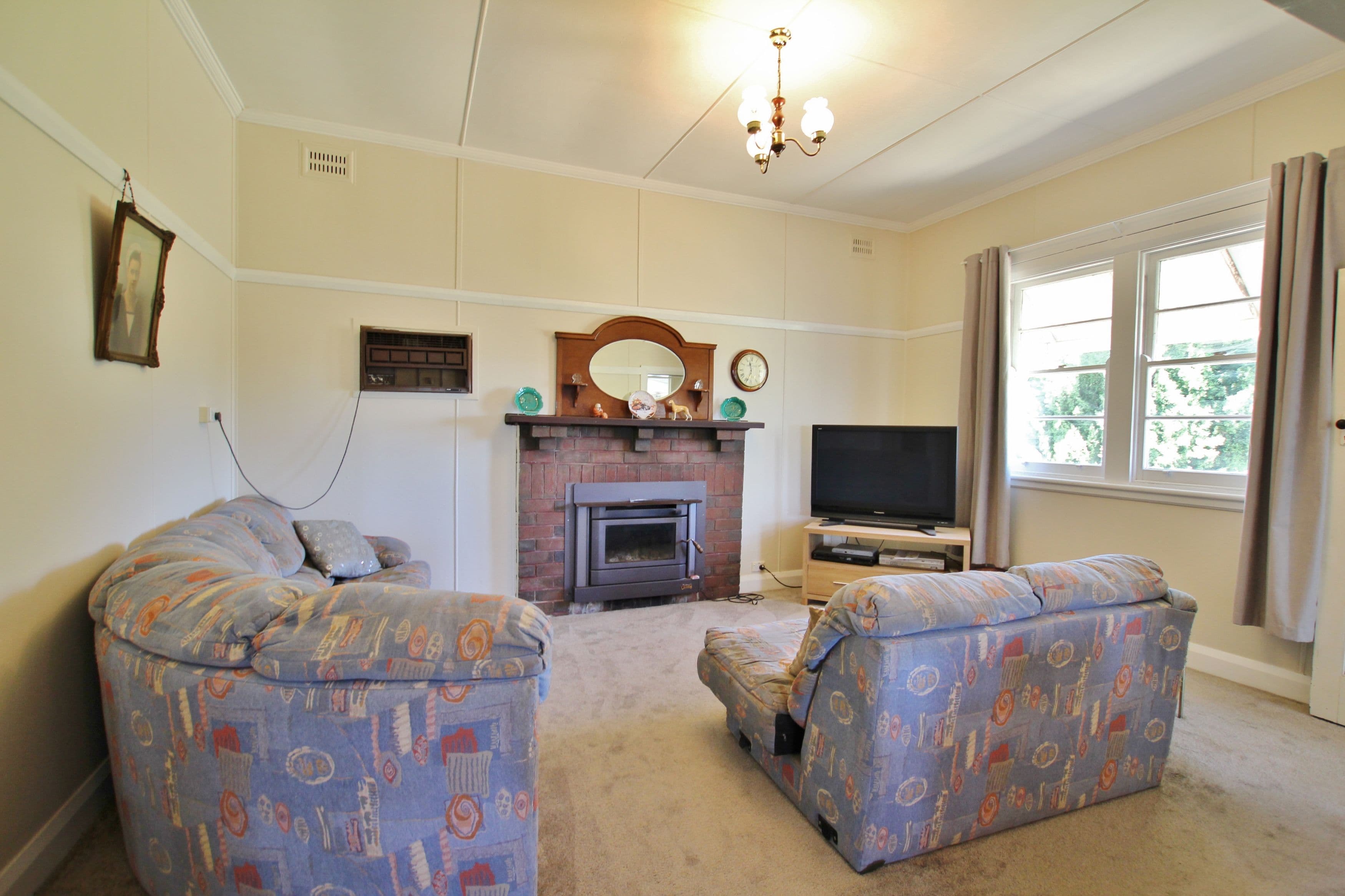 1376 Kingsvale Road, Young - Thumbnail 6
