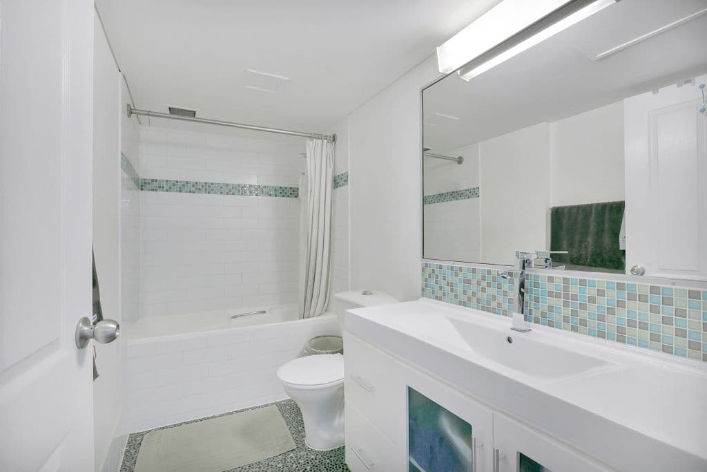 83 Brighton Parade, SOUTHPORT QLD 4215, Southport - Thumbnail 7