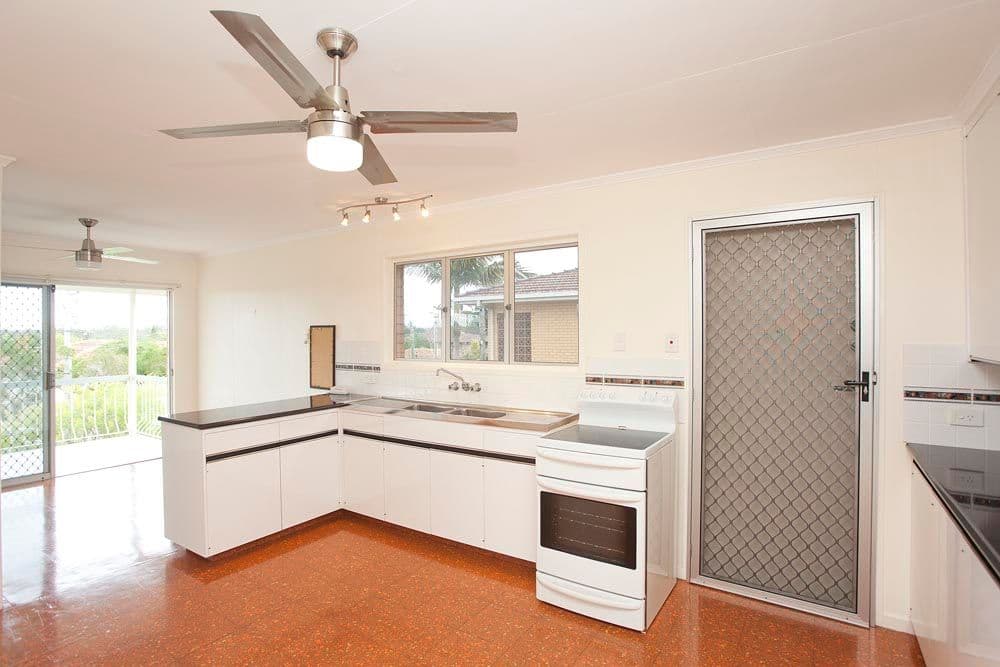 28 Fernshaw Street, MACGREGOR QLD 4109, Macgregor - Thumbnail 4