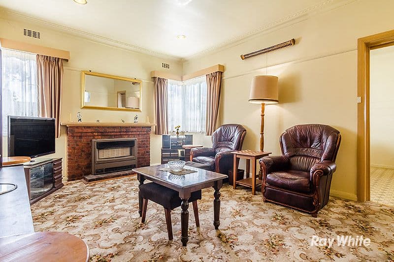 16 Bedwell Avenue, Dandenong VIC 3175, Dandenong - Thumbnail 3