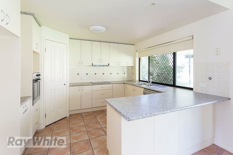 4 Creedin Court, Redland Bay QLD 4165, Redland Bay - Thumbnail 2