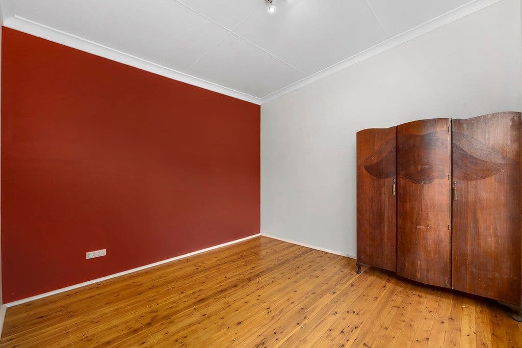 240 Lakedge Avenue, Berkeley Vale NSW 2261, Berkeley Vale - Thumbnail 6