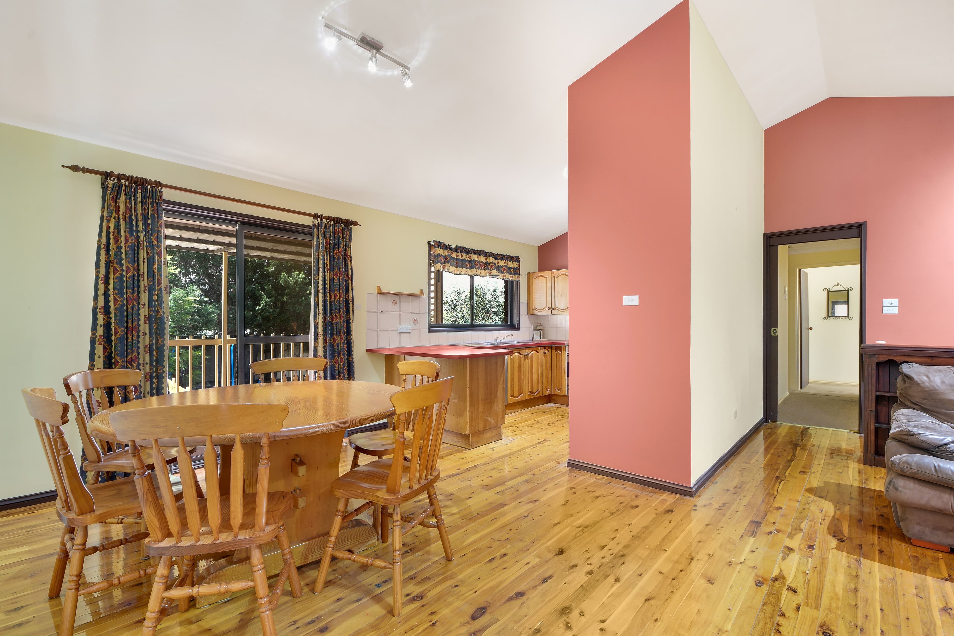 24 Harthouse Road, Ambarvale - Thumbnail 3