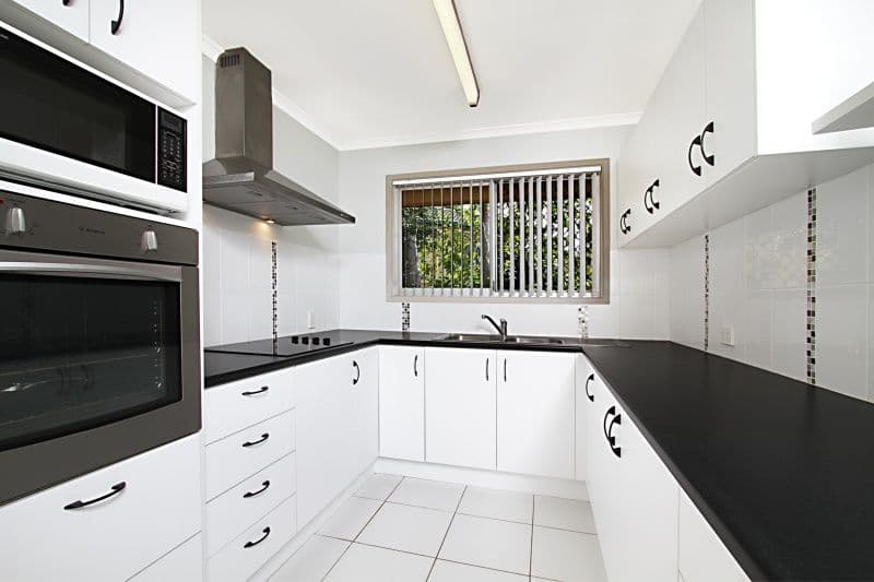 5 Nielsen Street, ROCHEDALE SOUTH QLD 4123, Rochedale South - Thumbnail 2