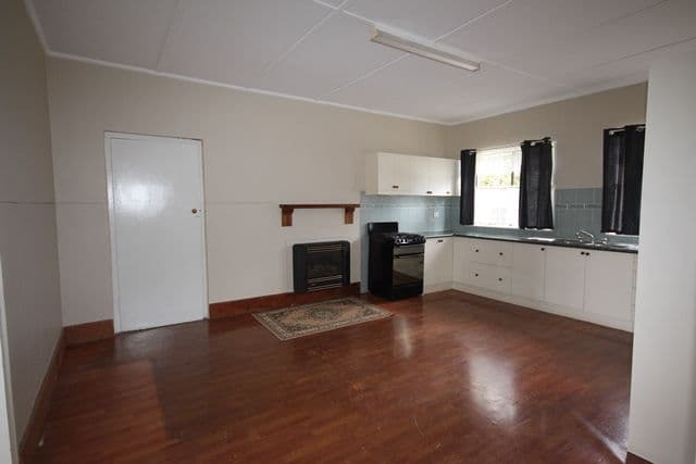 13 Balfour Street, Oberon - Thumbnail 3