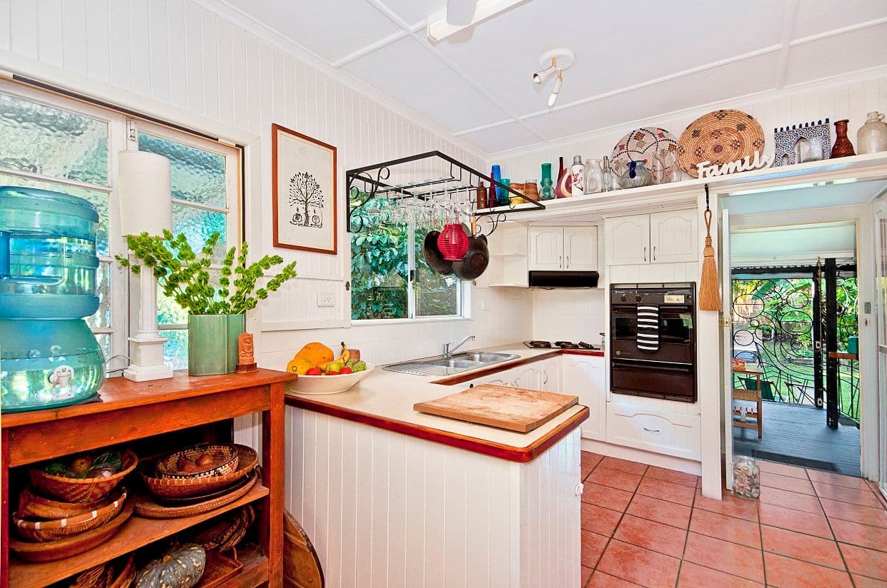 31 Ellen Street, OXLEY QLD 4075, Oxley - Thumbnail 2