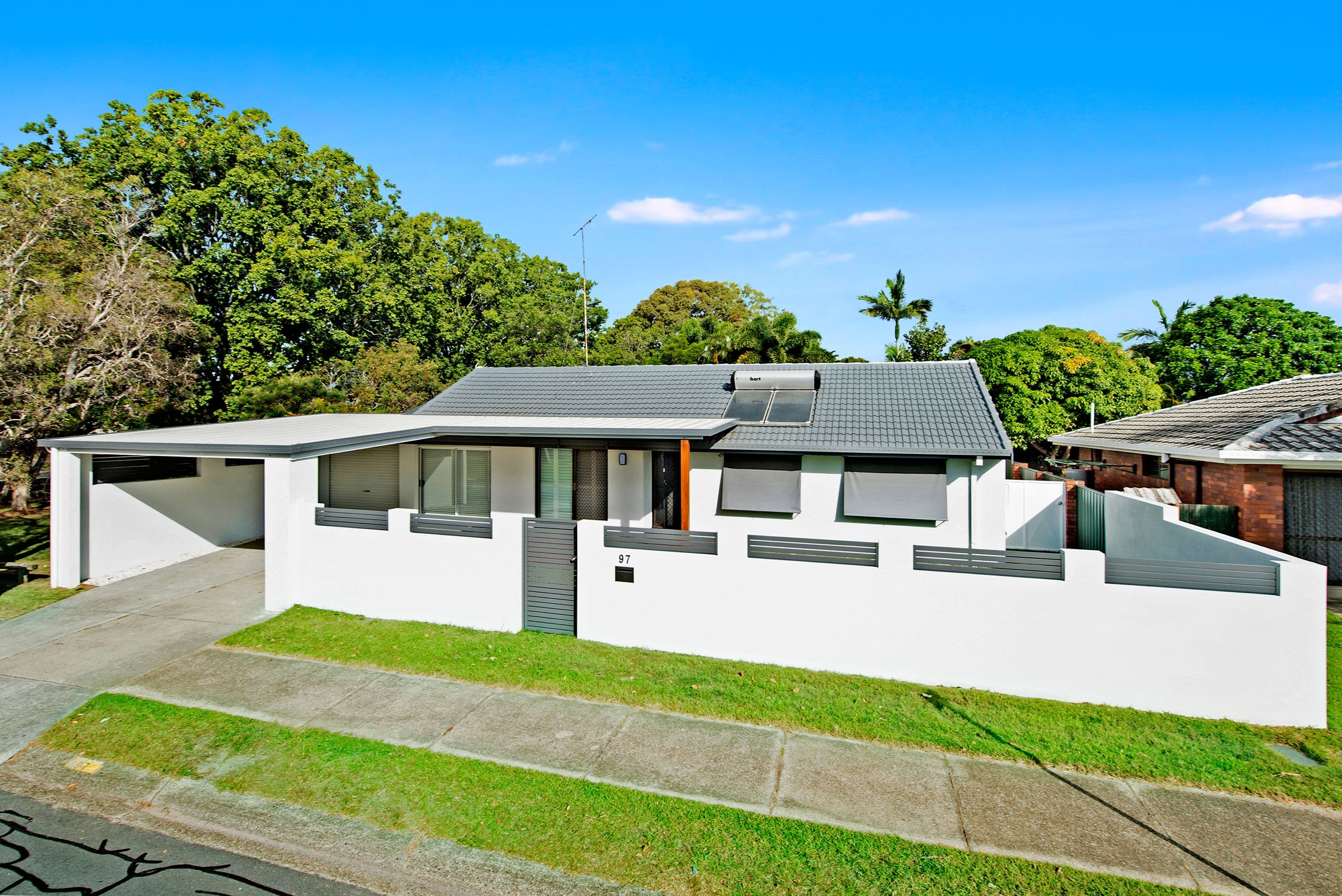 97 Oceanic Drive, Mermaid Waters QLD 4218, Mermaid Waters - Thumbnail 2