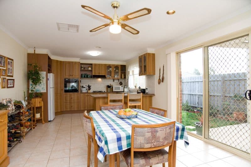 6 Payne Place, SOUTH MORANG VIC 3752, South Morang - Thumbnail 6