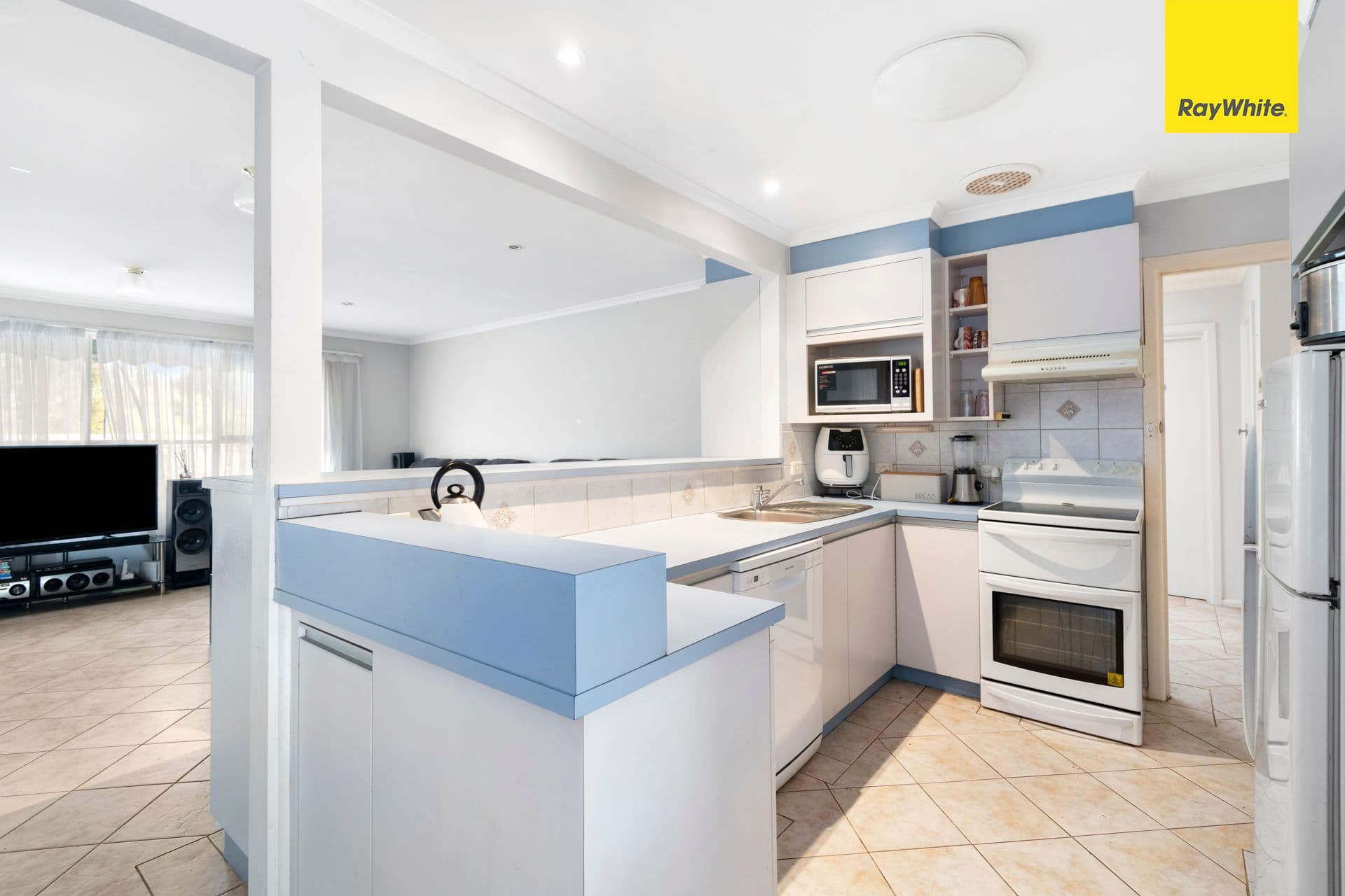 3 Iris Court, Melton South VIC 3338, Melton South - Thumbnail 3