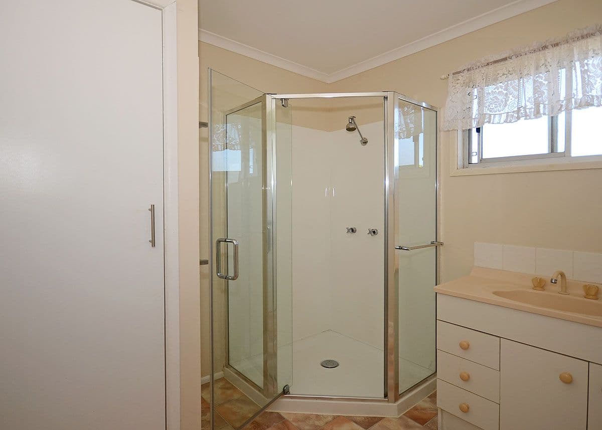 20 Saunders Street, POINT VERNON QLD 4655, Point Vernon - Thumbnail 8