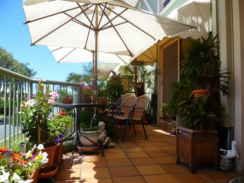 7 Esplanade West, PARADISE POINT QLD 4216, Paradise Point - Thumbnail 3
