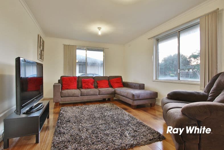 8 Valerie Drive, Cranbourne VIC 3977, Cranbourne - Thumbnail 4