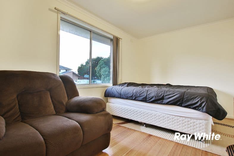 8 Valerie Drive, Cranbourne VIC 3977, Cranbourne - Thumbnail 5
