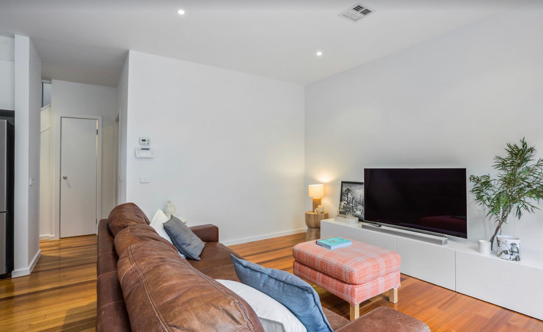 130 Woods Street, Newport VIC 3015, Newport - Thumbnail 4