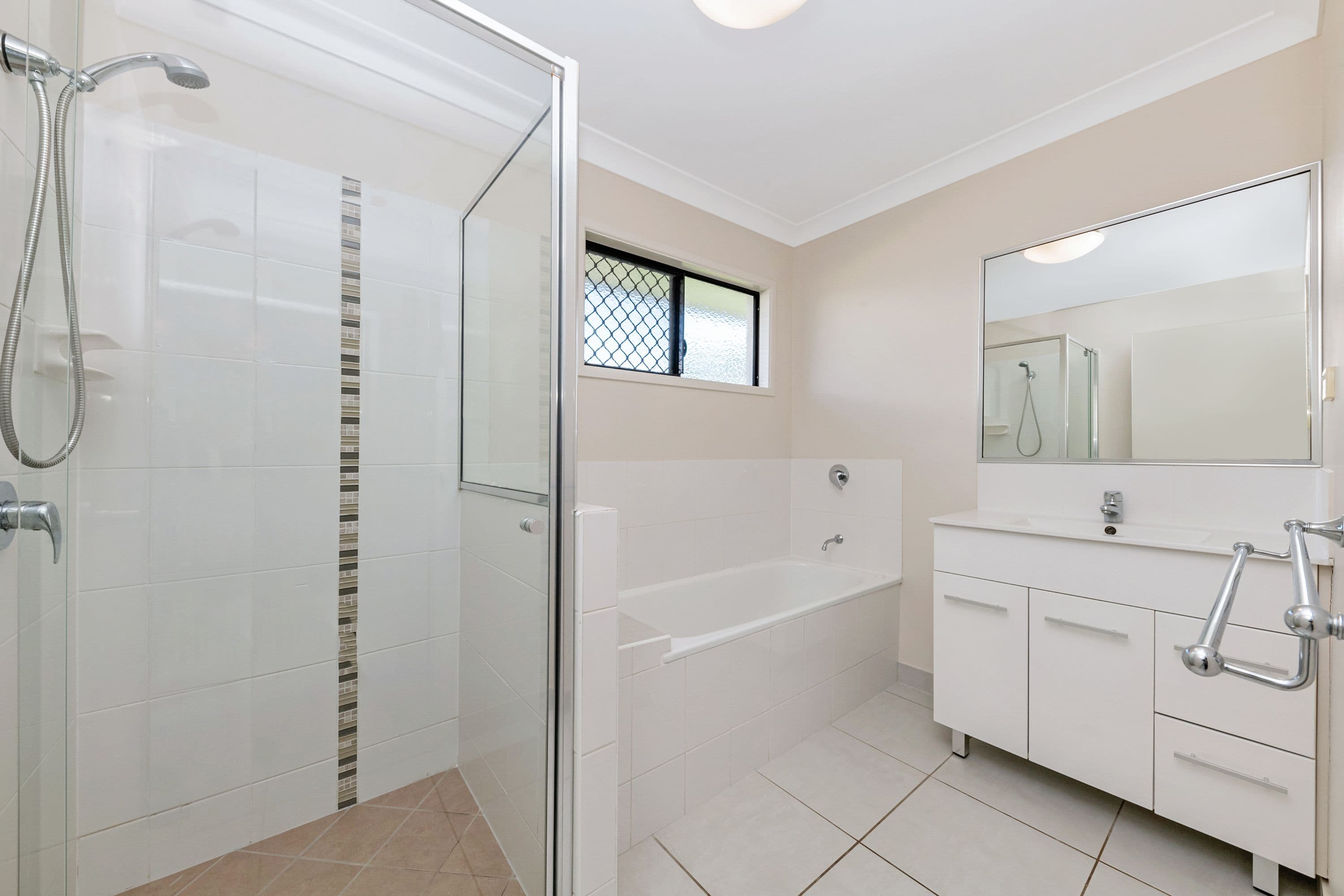 11 Lockton Street, Shaw QLD 4818, Shaw - Thumbnail 4