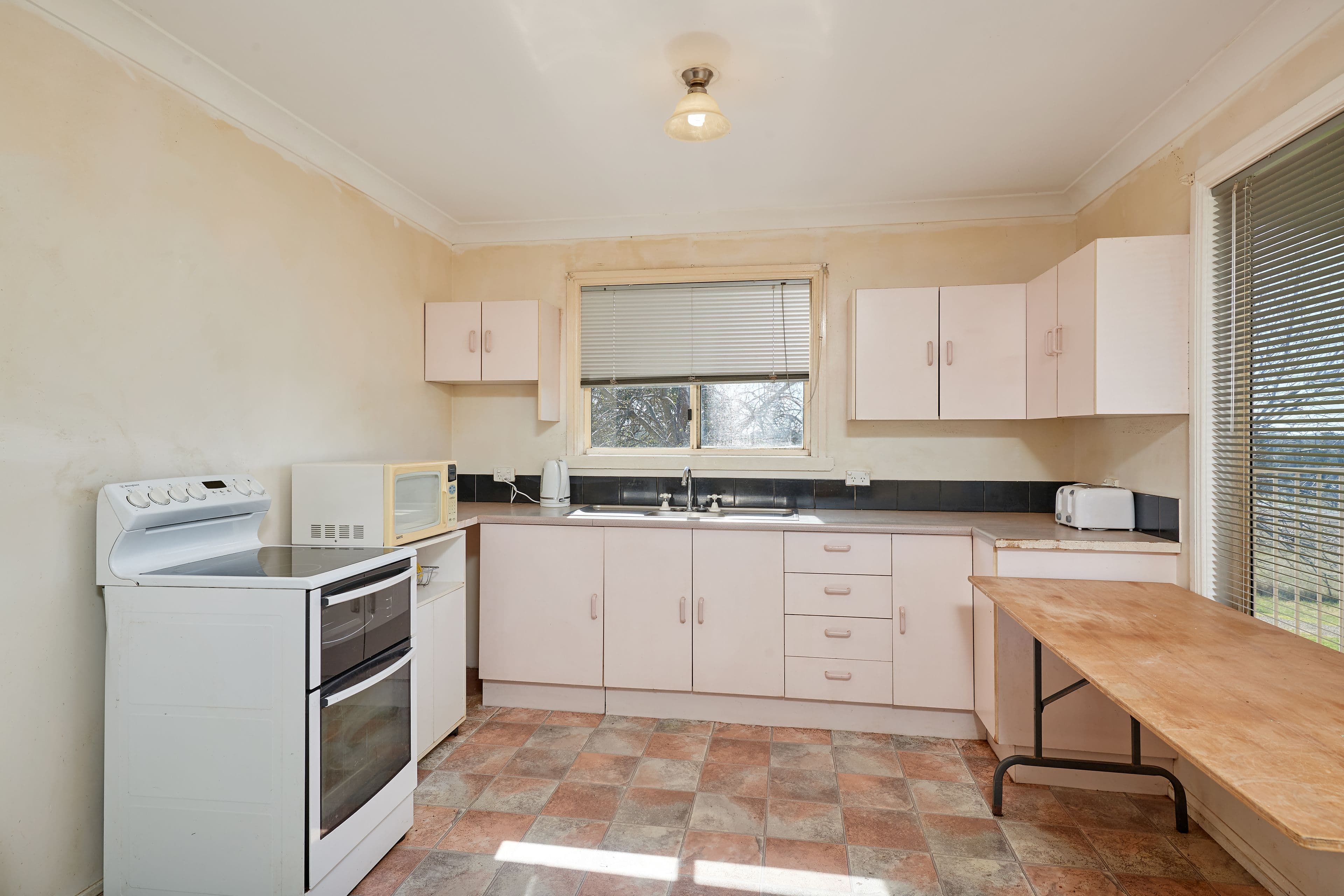6 Murrulebale Road, Old Junee NSW 2652, Old Junee - Thumbnail 4
