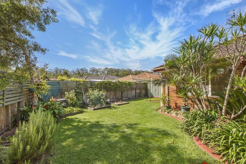 22 Lorraine Avenue, Berkeley Vale NSW 2261, Berkeley Vale - Thumbnail 5