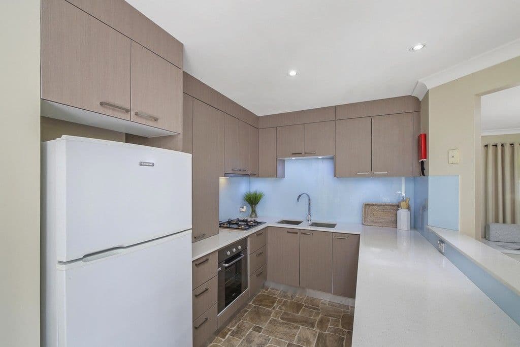 22 Lorraine Avenue, Berkeley Vale NSW 2261, Berkeley Vale - Thumbnail 6