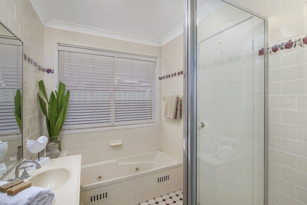 22 Lorraine Avenue, Berkeley Vale NSW 2261, Berkeley Vale - Thumbnail 7
