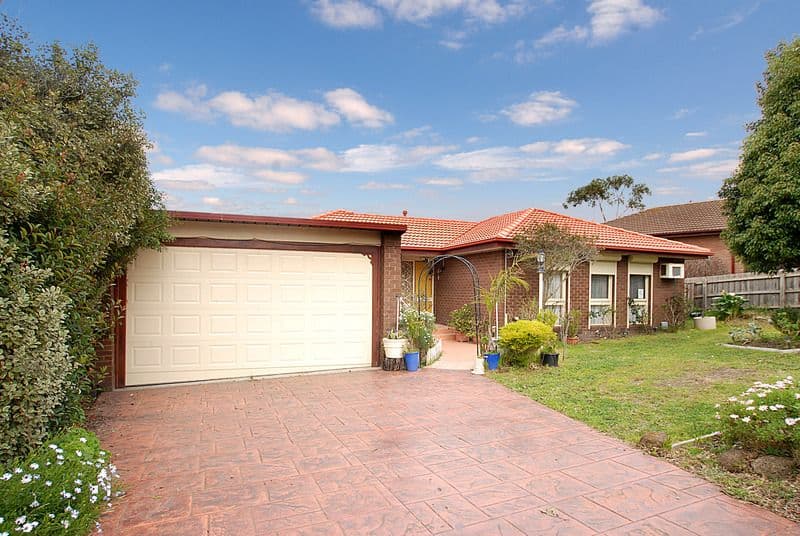 5 William Perry Close, ENDEAVOUR HILLS VIC 3802, Endeavour Hills - Image 1