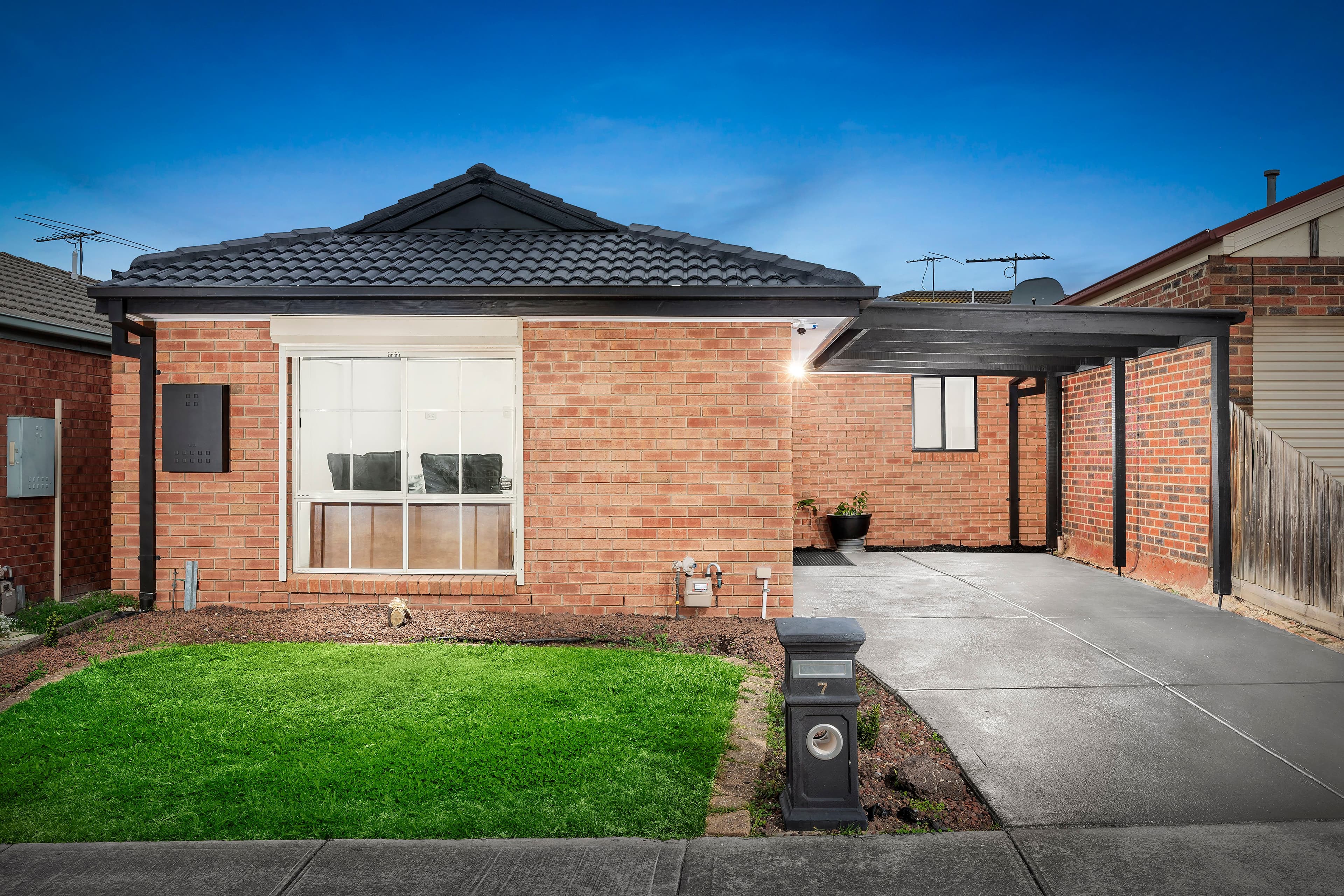 7 Sunbird Gardens, Epping VIC 3076, Epping - Image 1