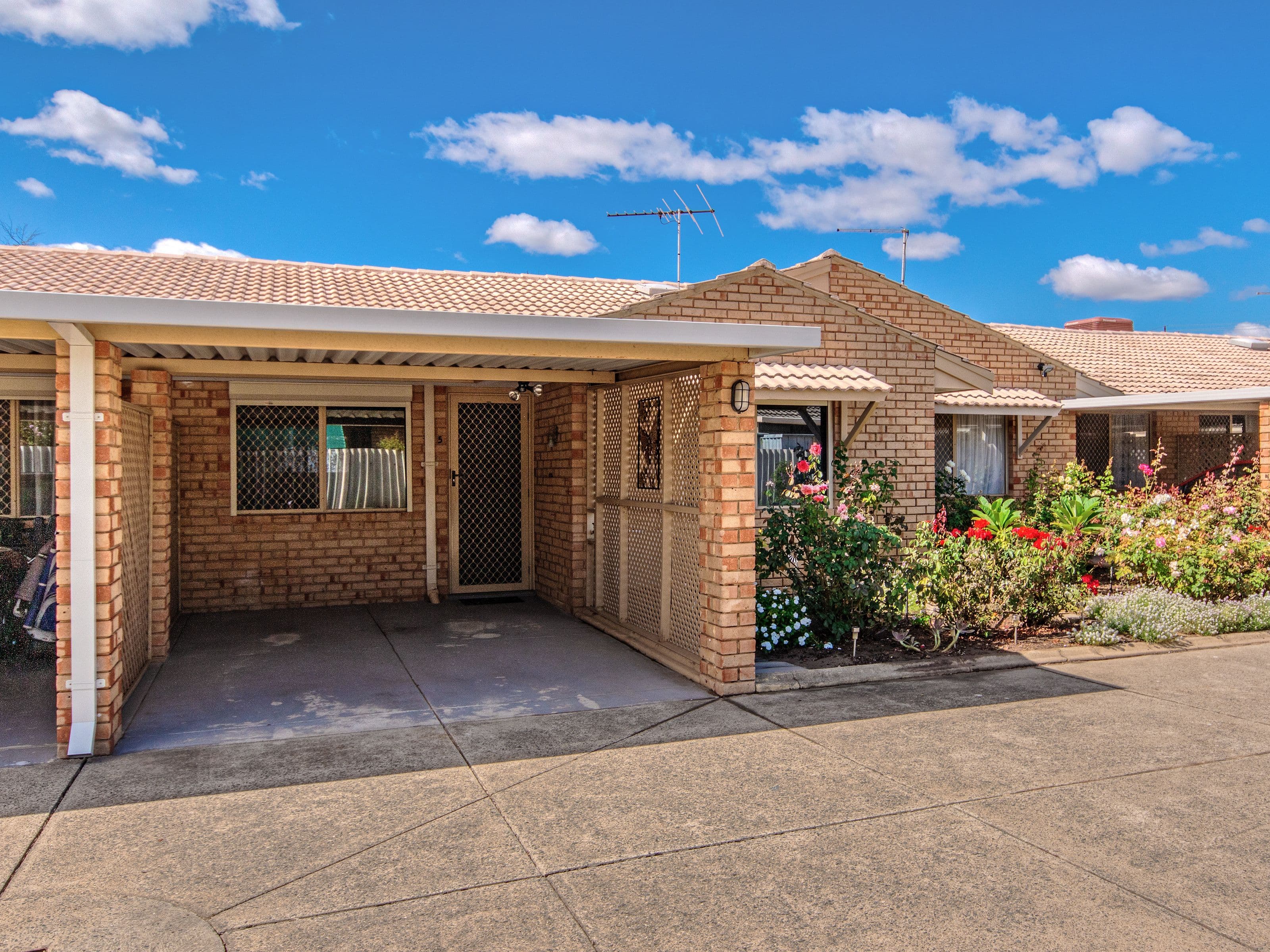 9 Louise Street, Rockingham WA 6168, Rockingham - Image 1