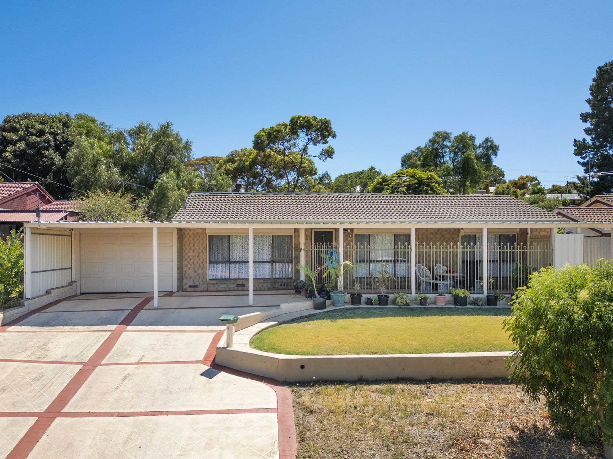 15 Lancing Court, Huntfield Heights SA 5163, Huntfield Heights - Image 1