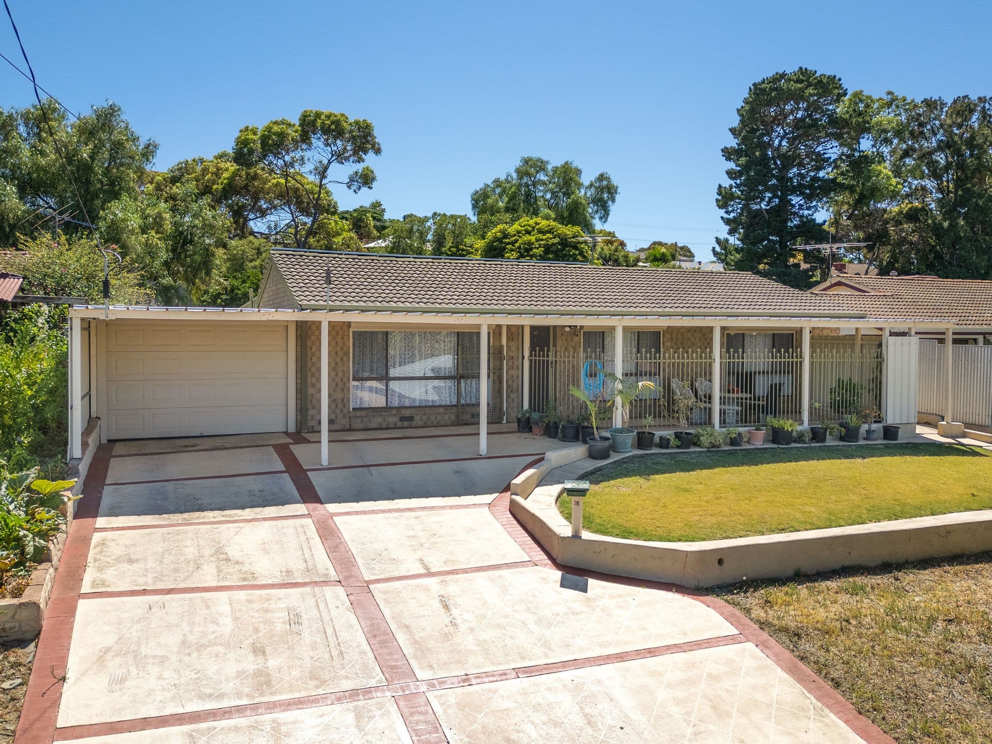 15 Lancing Court, Huntfield Heights SA 5163, Huntfield Heights - Thumbnail 2