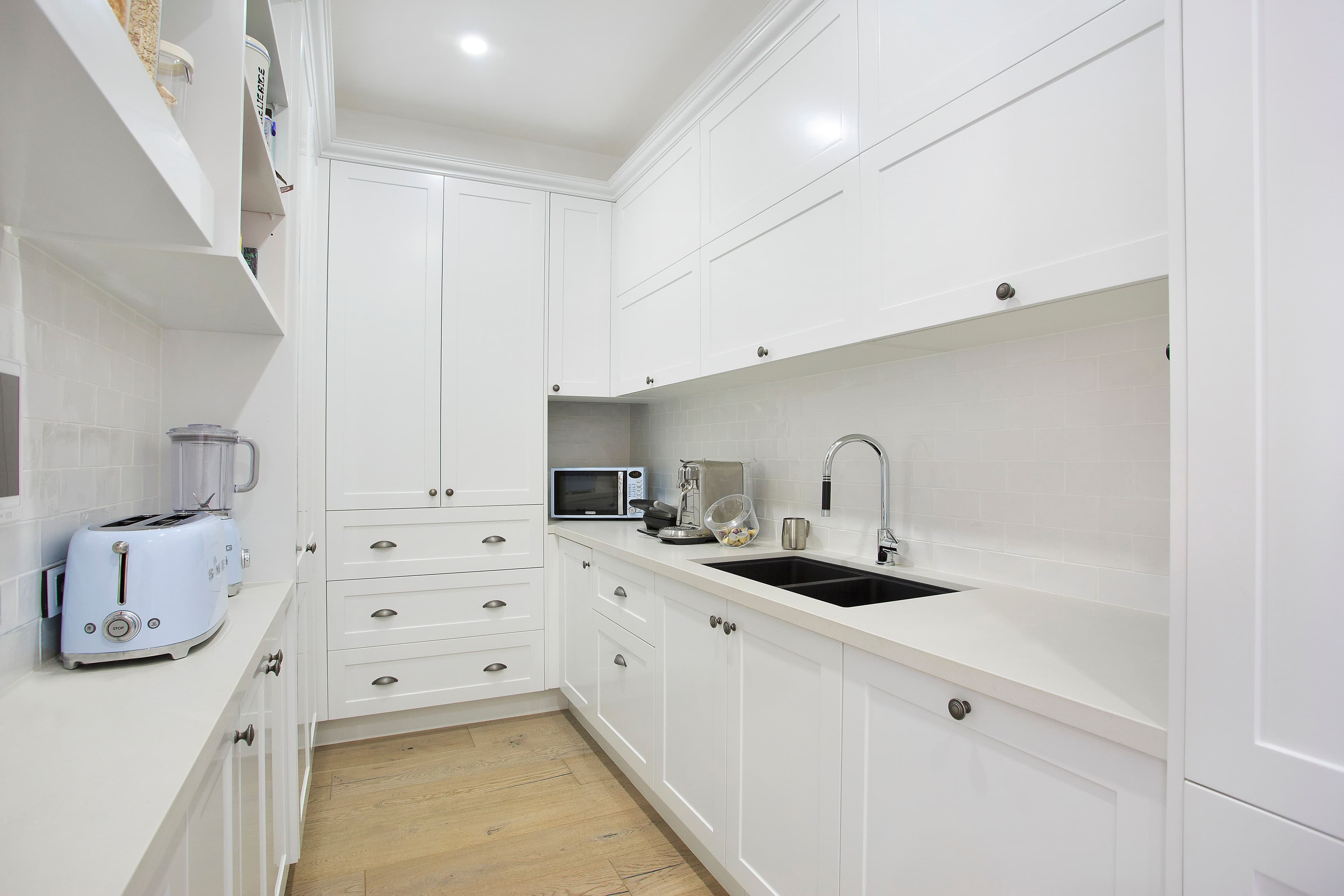 21 Ipsley Drive, Broadbeach Waters QLD 4218, Broadbeach Waters - Thumbnail 5