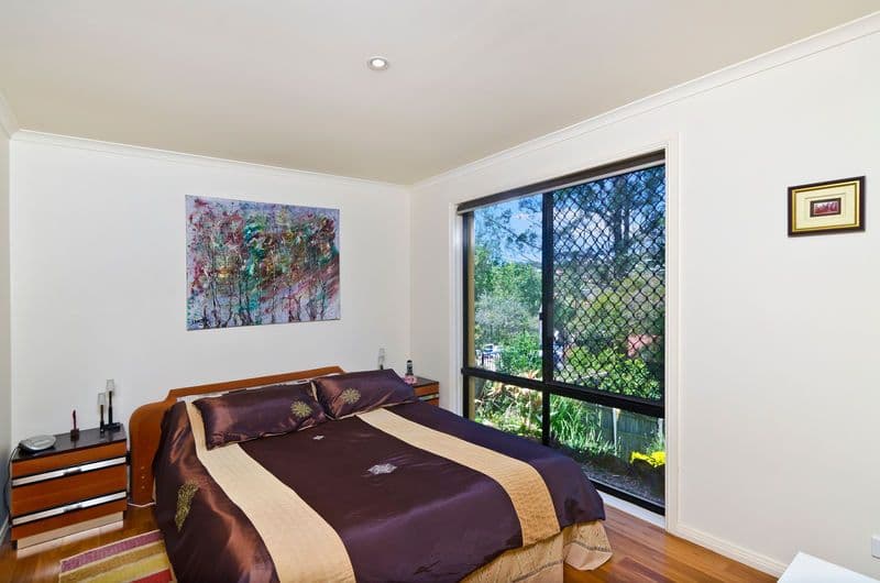 13 Kaffia Court, ELANORA QLD 4221, Elanora - Thumbnail 4
