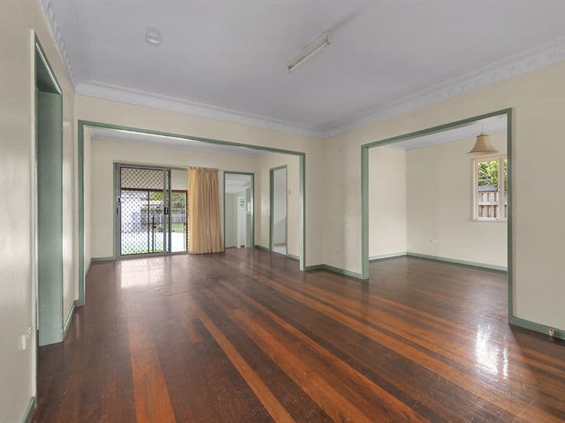12 Agincourt Street, Grange QLD 4051, Grange - Thumbnail 2