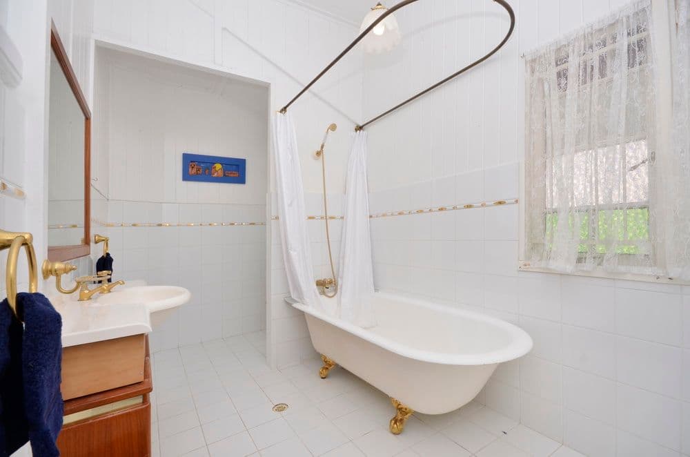 21  Bundah Street, CAMP HILL QLD 4152, Camp Hill - Thumbnail 4