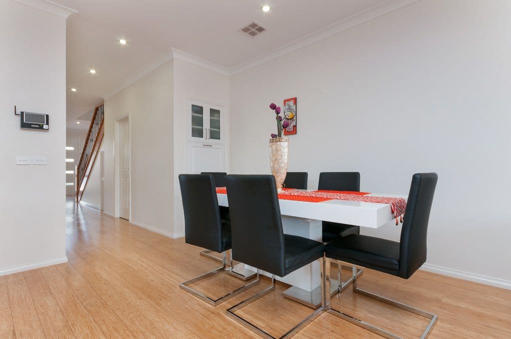 5 Beaconsfield Lane, Caroline Springs VIC 3023, Caroline Springs - Thumbnail 7