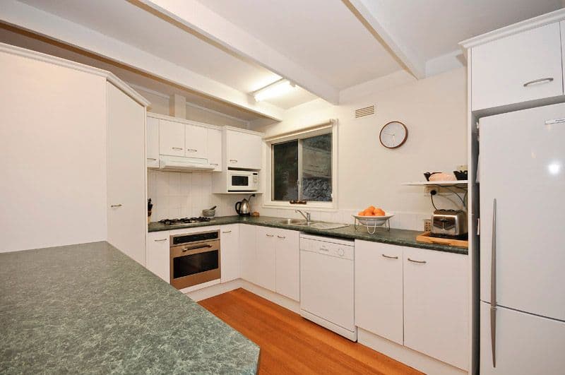 26 Kia Ora Parade, FERNTREE GULLY VIC 3156, Ferntree Gully - Thumbnail 3