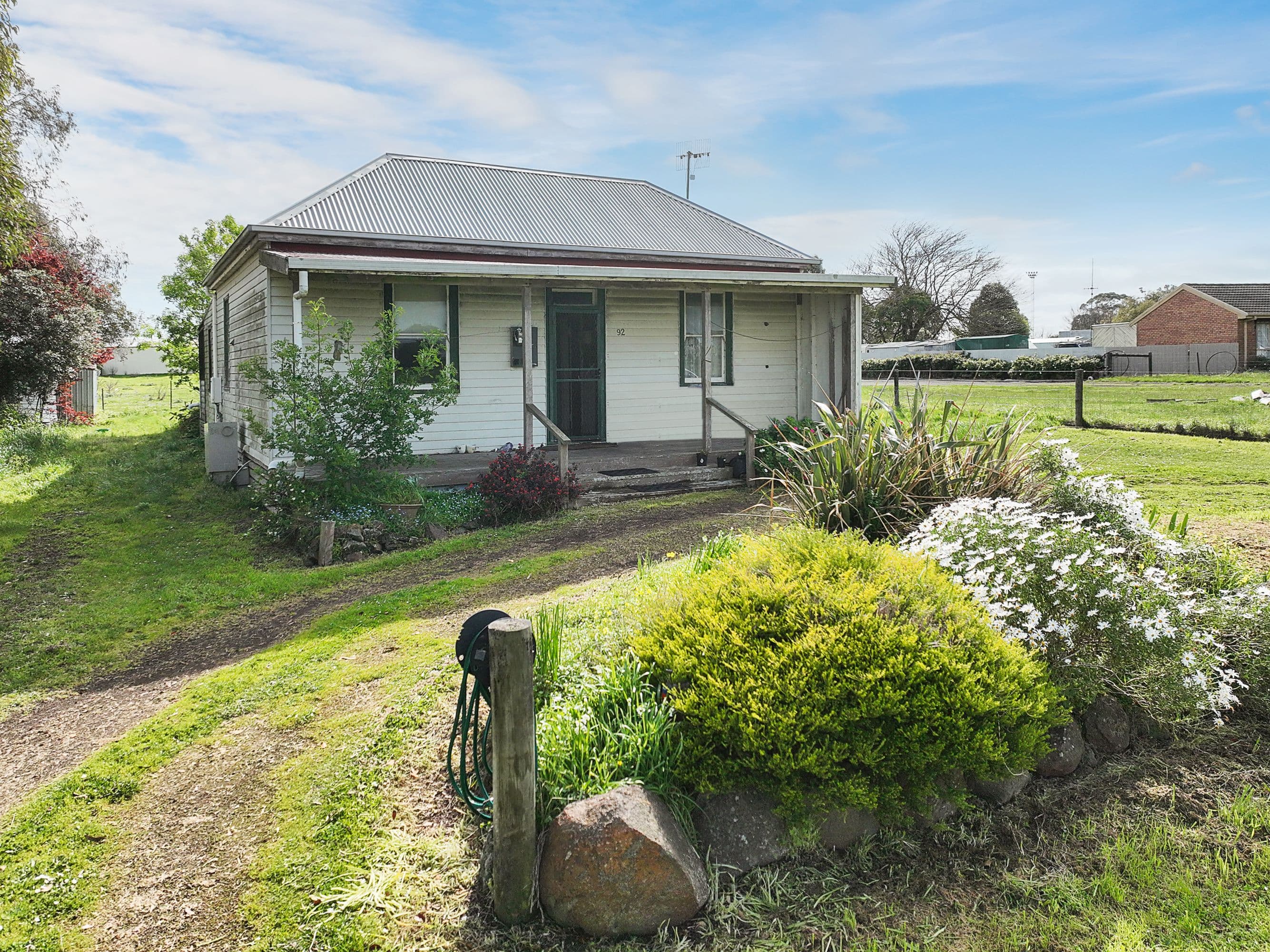 92 Clarke Street, Cobden VIC 3266, Cobden - Image 1