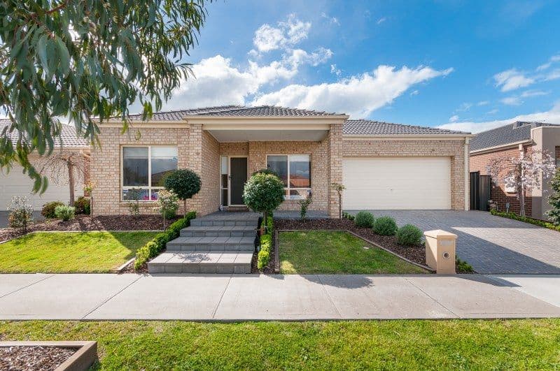 15 Cheltenham Close, CRAIGIEBURN VIC 3064, Craigieburn - Image 1