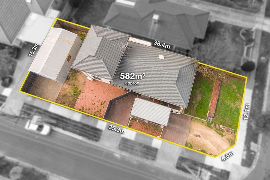 74 Wattleglen Street, Craigieburn VIC 3064, Craigieburn - Image 1
